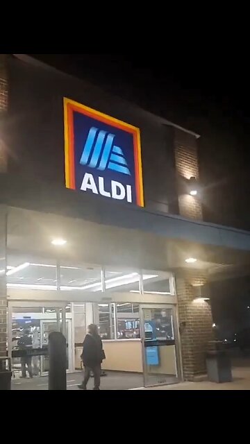 You might want to think twice before shopping at Aldi grocery stores
