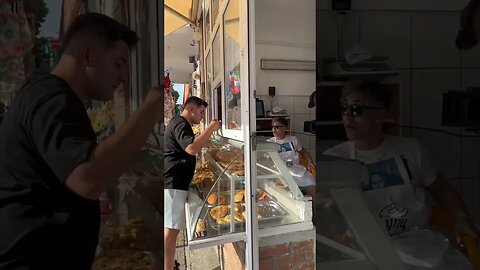 ACEL MOMENT CAND NU VREI SA IL SERVESTI PE OGURITAMICA #oguritamica #mancaciosul #food #ynysebi