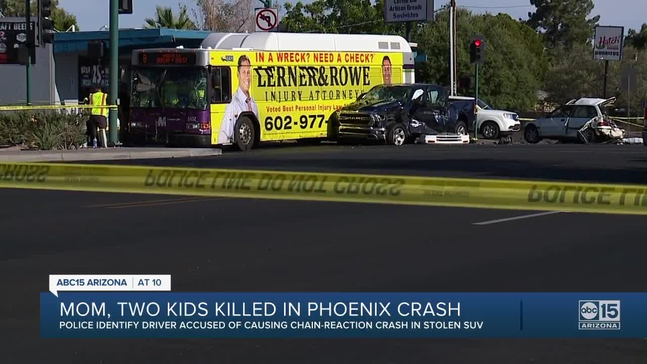 Mom, two kids killed in crash near 7th Avenue and Missouri