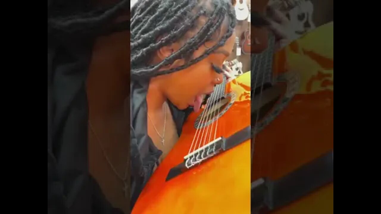 Genius guitarist #love #guitarist #trending #africa #shorts