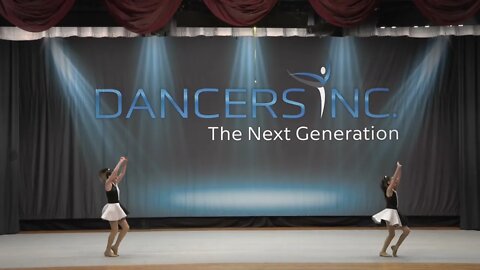 Piano: Sara and Sophia