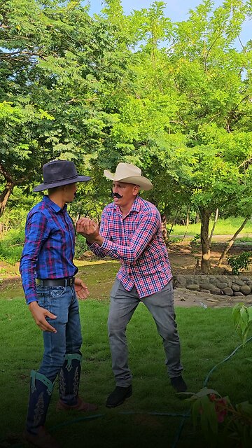 El compadre mandilón #humor #elsalvador4k #shorts