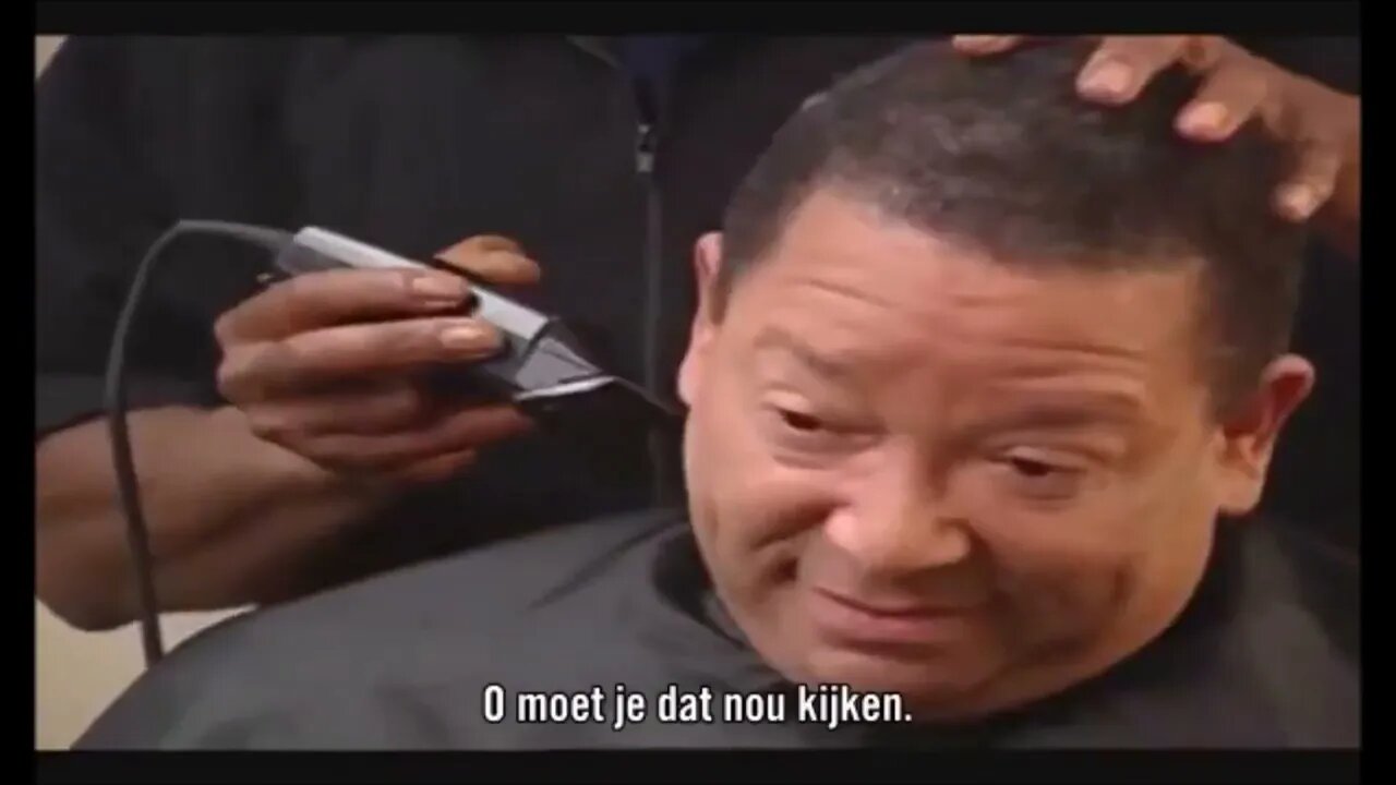 Bij De Kapper | God Bestaat Niet!...Of Wel?