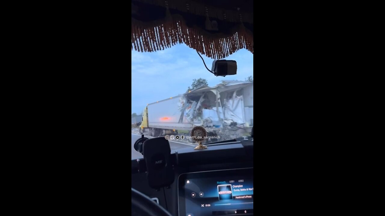 Truck Accident On Highway 401