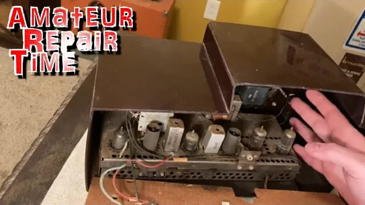 Taking Apart An Old G.E. Radio So I Can Attempt To Fix It (Part One) - Amateur Repair Time