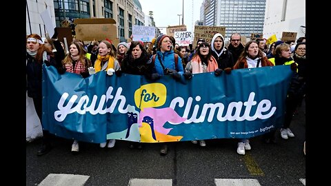 Idiokracja klimatyczna i polityczna na tronie.