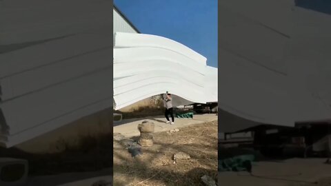 Need some explanation here please 😮😮😳 but how #shorts #saintpee #viralshorts #viral #music #song