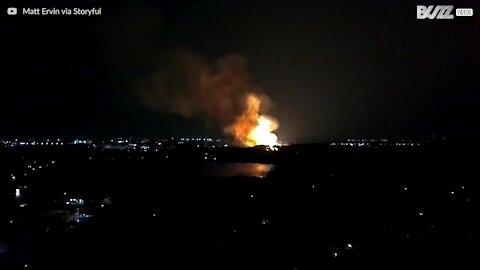 Un drone film un incendie aux États-Unis