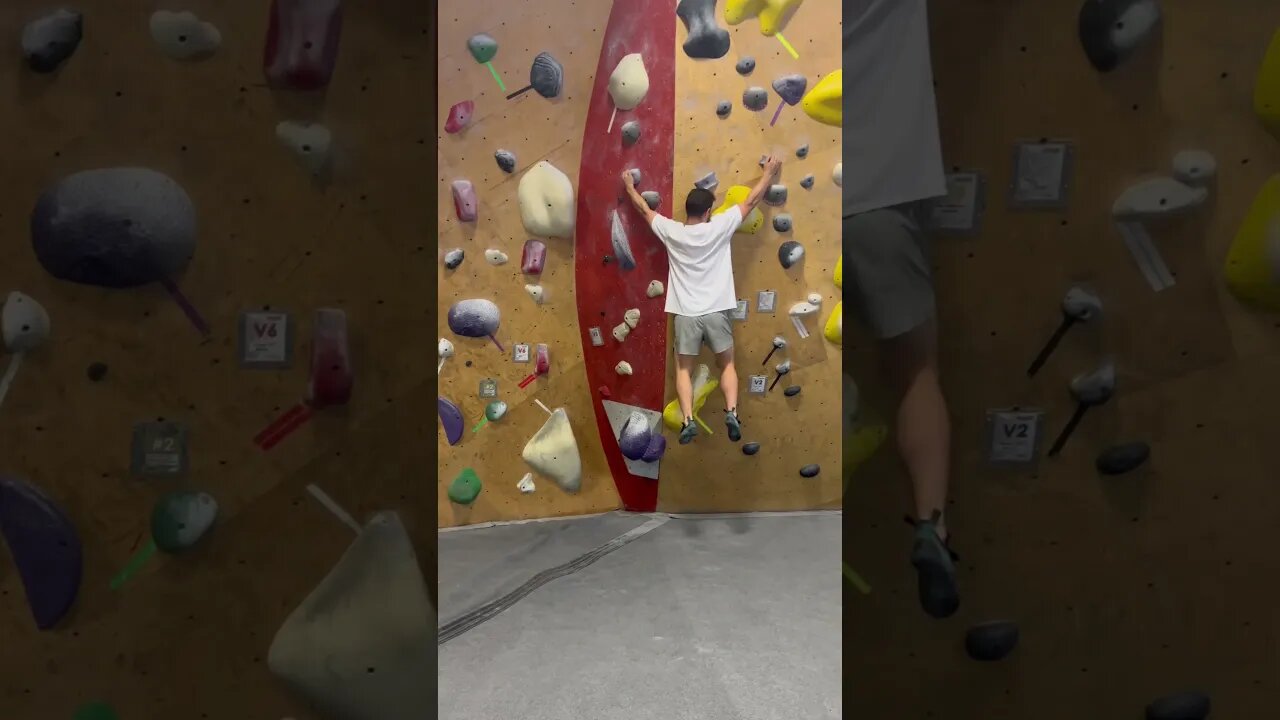 Should have secured the start for a little longer, but I finally completed this V5 at my new gym!
