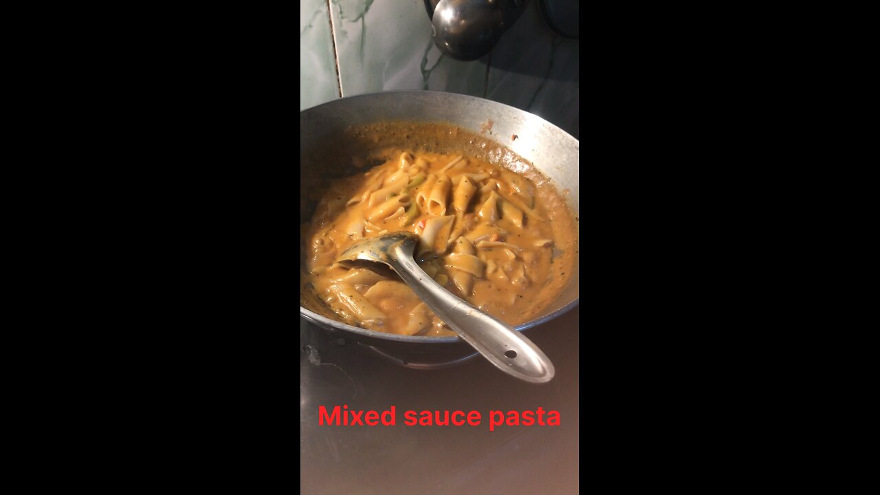 Mixed sauce pasta