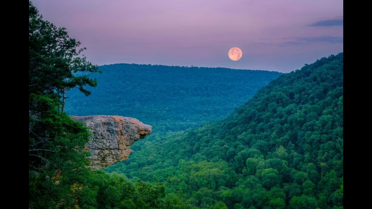 Outlaw Moon (Down in Arkansas)