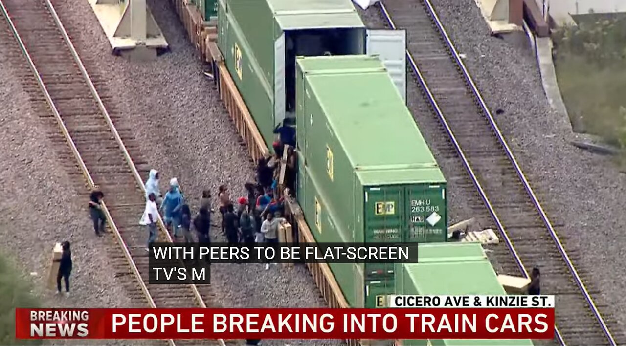 Arrest made in apparent Chicago train heist on West Side