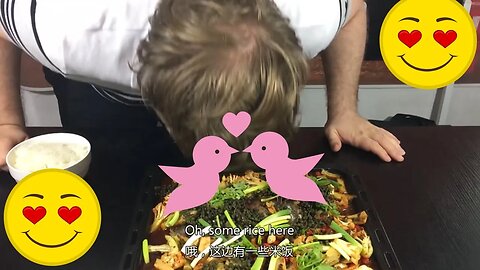 Foreigner's First Taste of Chinese Grilled Fish: 'This Is the Best Fish I've Ever Had!