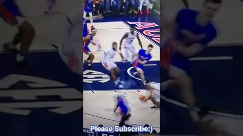 Florida Man loses ball and Wendell Green Jr of Auburn has sweet fast break layup to crush Florida