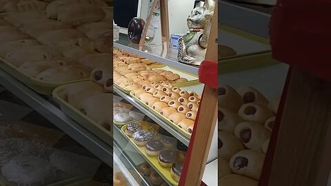 Palestine Texas USA Donuts Apple Fritter Review Part 1