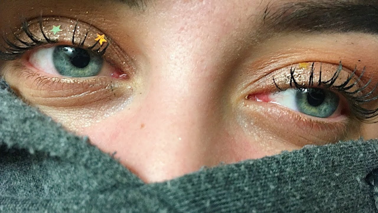 Can you hold a woman's eye contact?