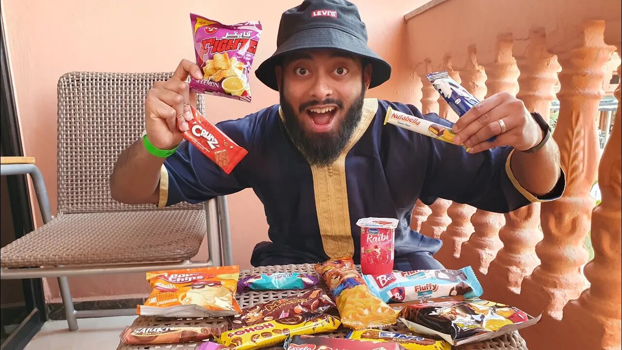 You MUST Try These SNACKS In MOROCCO! 🇲🇦😵