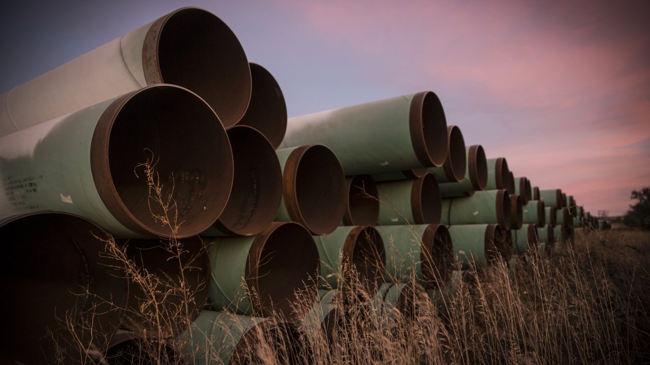 Federal Judge Temporarily Halts Keystone XL Oil Pipeline Construction