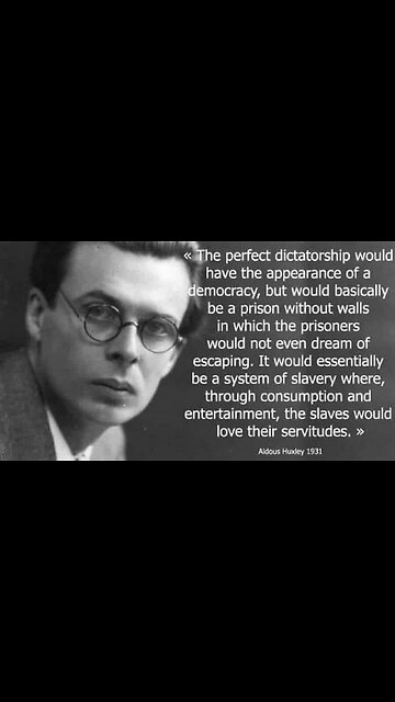 Old school tip when planting tomatoes 🍅