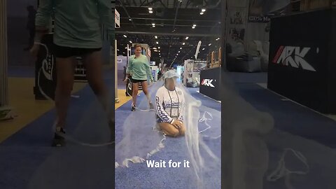 girl shows you how to throw a cast net