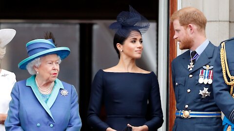 The Queen Suffered Mental Breakdown Over ‘Ruthlessly Cruel’ Harry & Meghan, Insiders Claim!