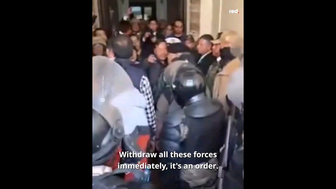 Video of Bolivian President, Luis Arce, face to face with the military trying to overthrow