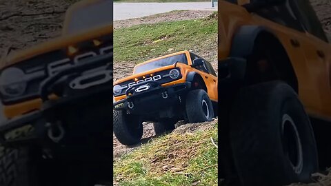 RC shocks in action 😱rc car shorts🔥traxxas bronco rc suspension #shorts