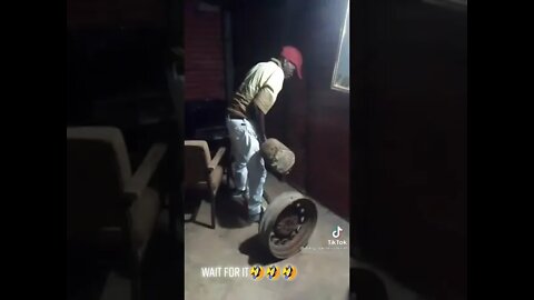funny lifting 😂😂 tikTok funny videos