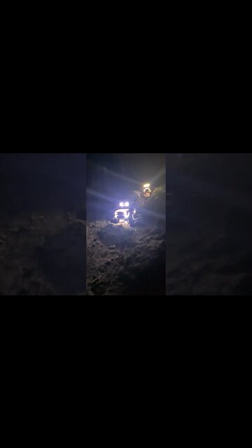 Traxxas TRX4 exploring the night