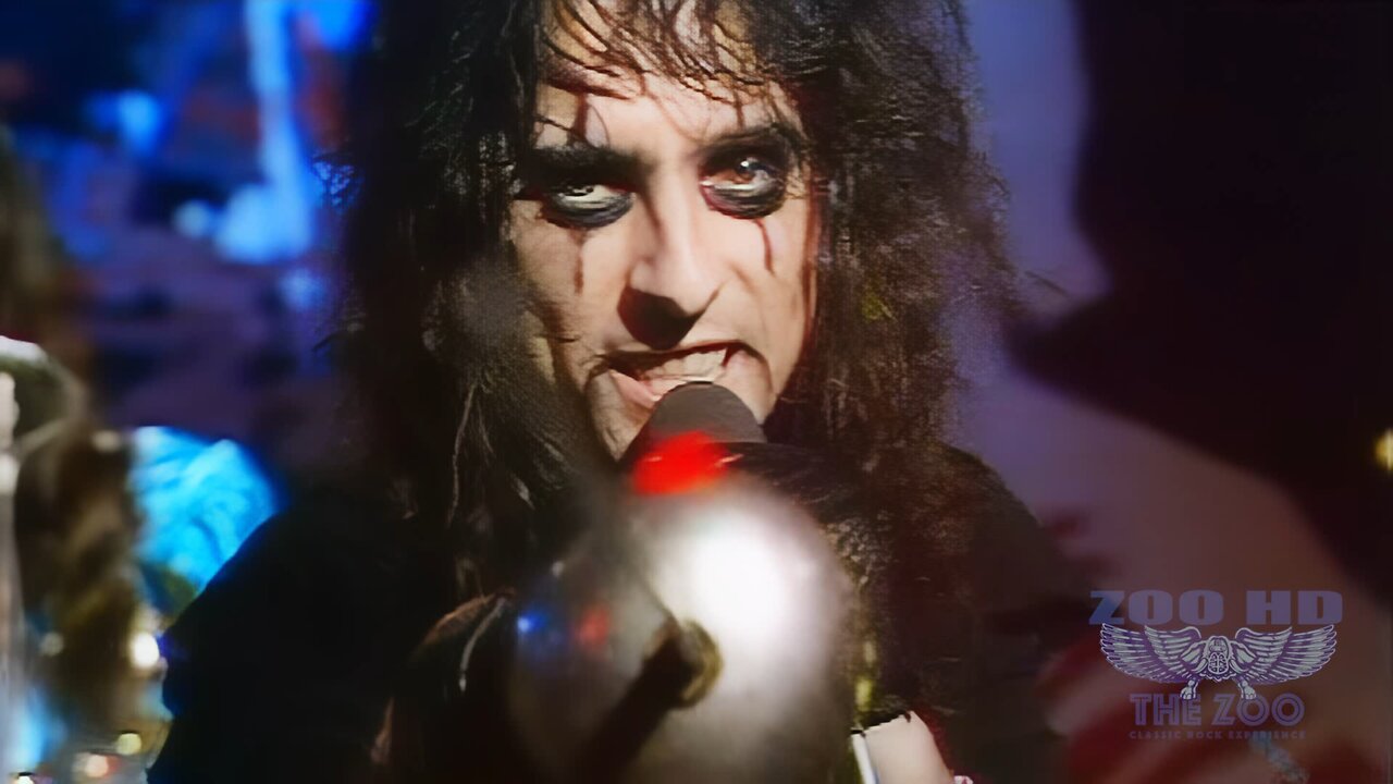 ALICE COOPER: SCHOOL'S OUT (LIVE 1972) Remastered in ZOO HD.