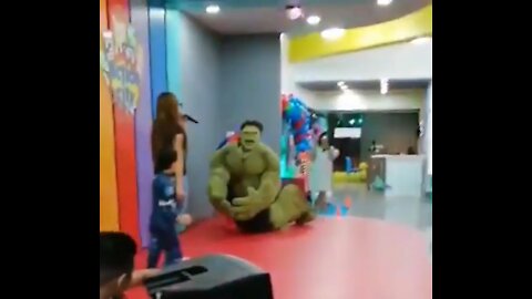 Нelp the Hulk, please!