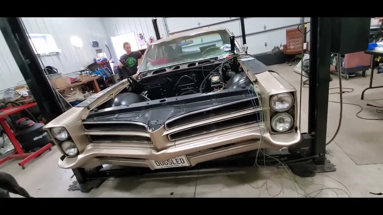 66 Pontiac Catalina Wagon part 70