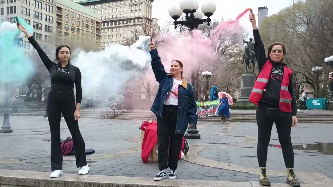 The Nationwide freedom rally for Iran hosted by @WLFnyc 4/1/23 Union square #womenlifefreedom