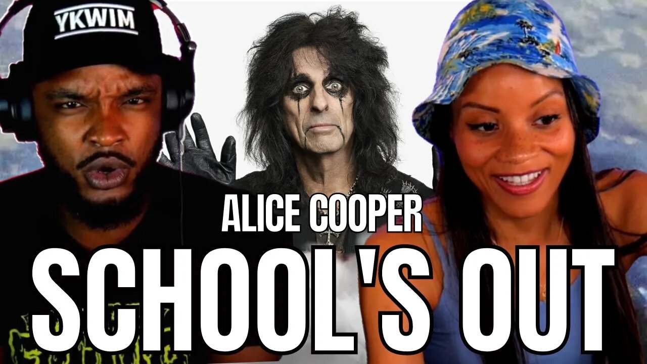 CHILDHOOD ANTHEM! 🎵 Alice Cooper - School's Out REACTION