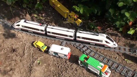 Lego garden railway crashes