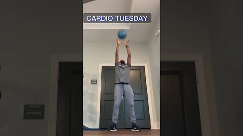 Fit Trader Movement of the day: Cardio Tuesday Medicine Ball Warmup ❤️💪🏾