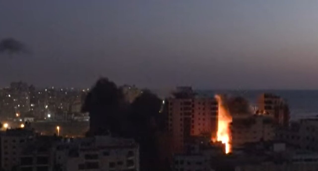 Israel bombardea la Franja de Gaza y Palestina ataca con cohetes la ciudad de Tel Aviv