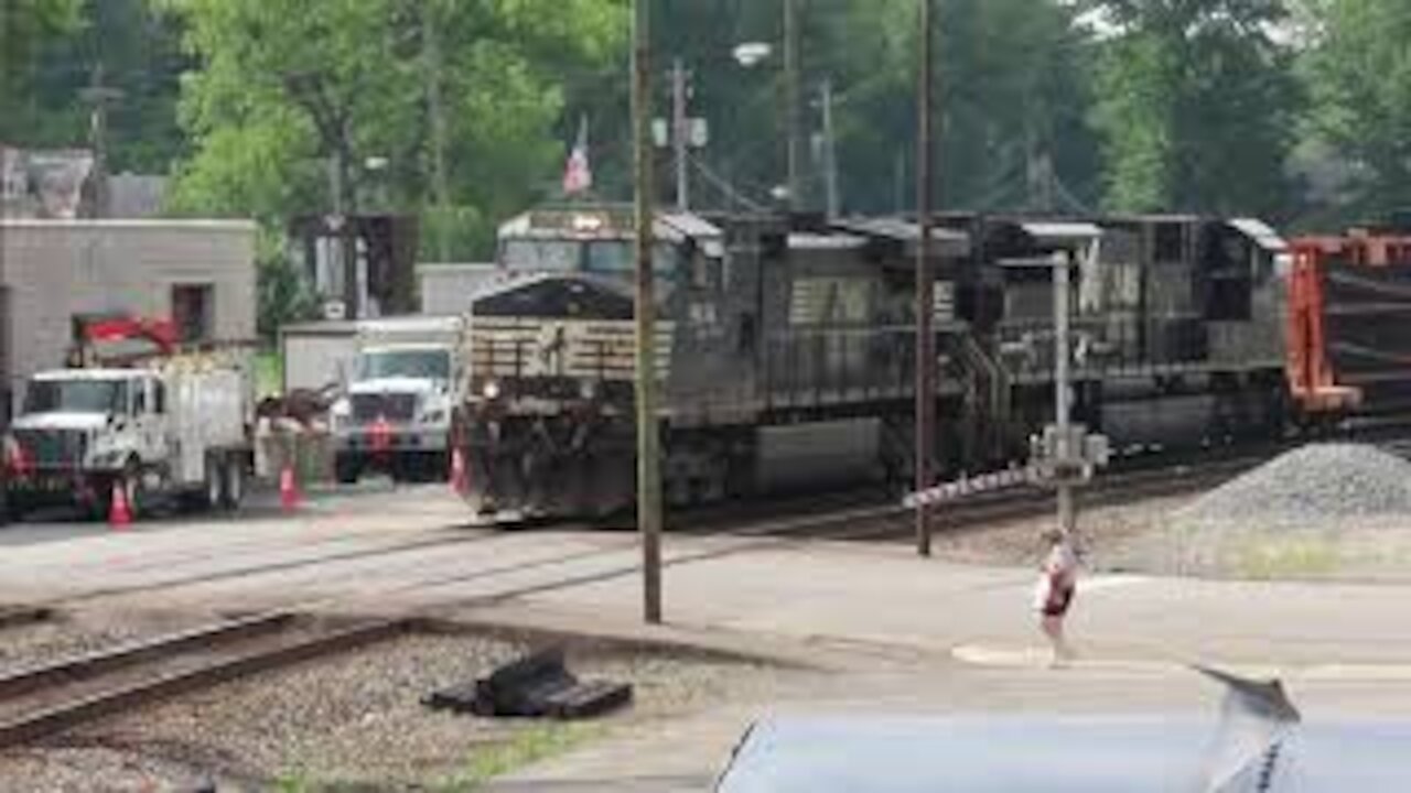 Norfolk Southern 15Q Manifest Mixed Freight Train from Marion, Ohio July 25, 2021