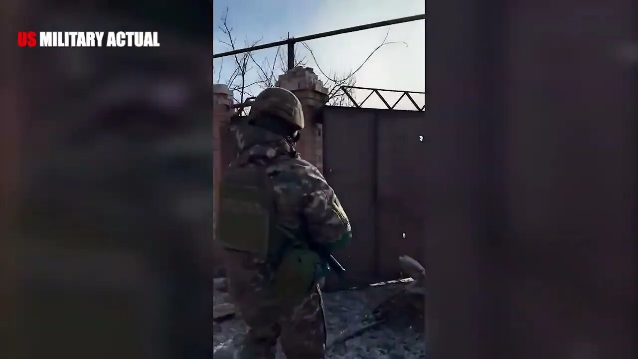 Horrible footage!! Elite Ukrainian troops ambush and attack Wagner group secret base in bakhmut