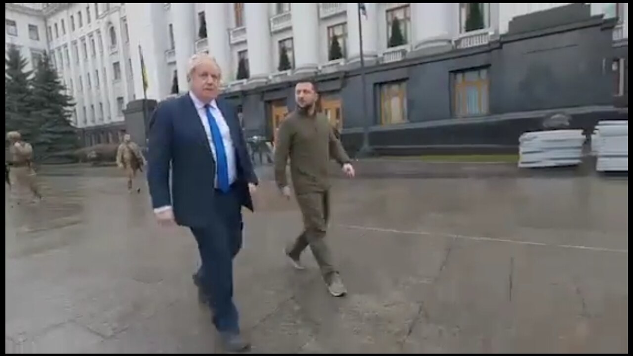 Boris Johnson and Zelenskyy Walk Around Kyiv In A Secret Trip