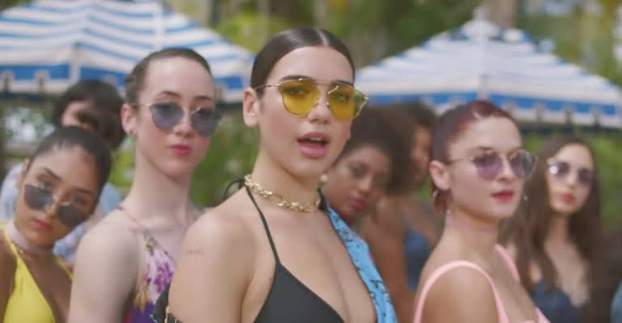 Dua Lipa - New Rules (official music Video)