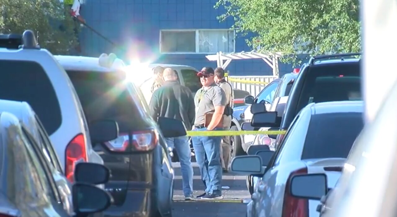 Vegas PD: Detectives investigate deadly shooting near Twain, Paradise