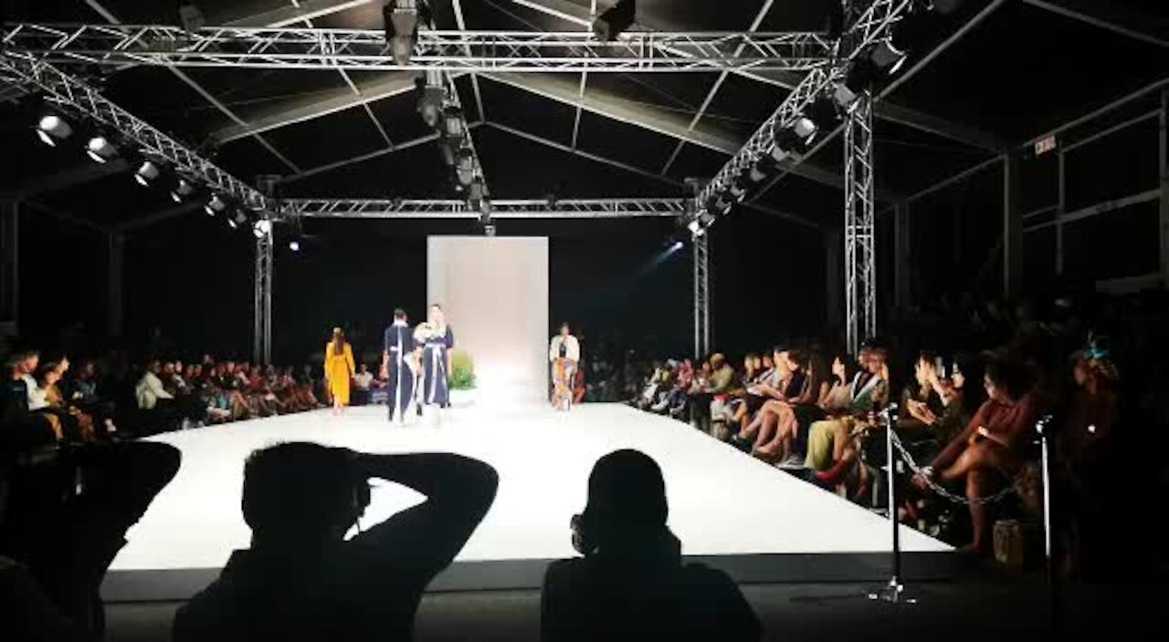 SOUTH AFRICA - Johannesburg - South African Fashion Week (SAFW) AW20 - Day 2 - (Video) (xty)