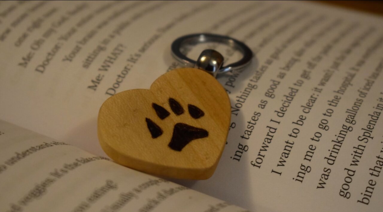 Making Wooden Paw Keychain _Pyrography