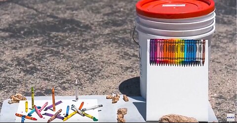 Time-lapse video shows crayons melting in the Las Vegas heat