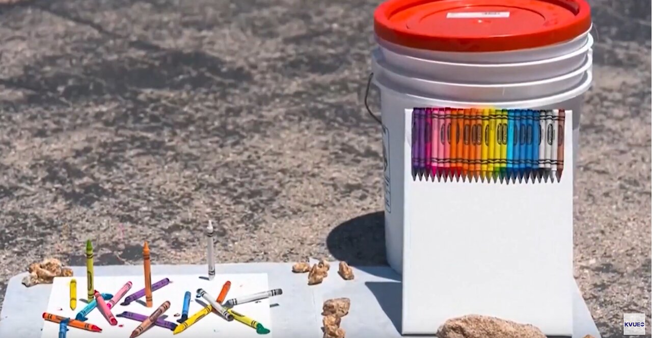 Time-lapse video shows crayons melting in the Las Vegas heat