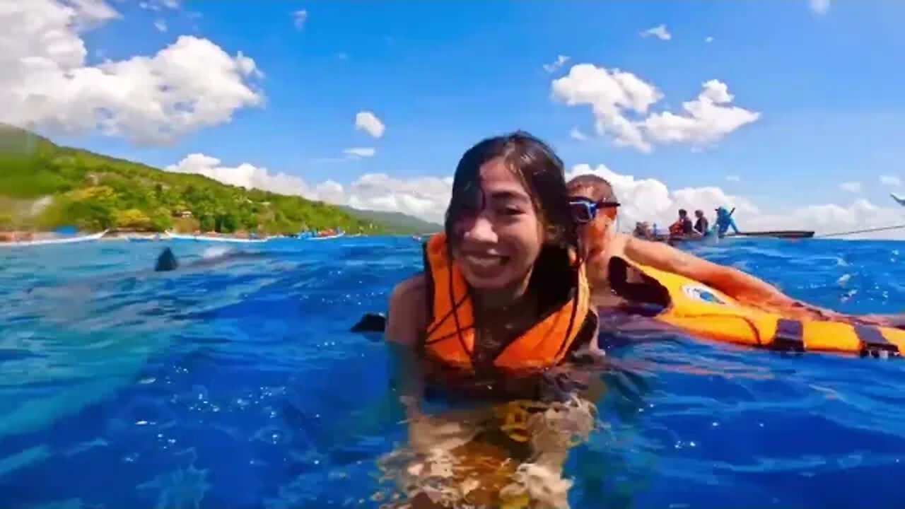 Whaleshark Oslob with Ghenzy, Azia & Little Naie