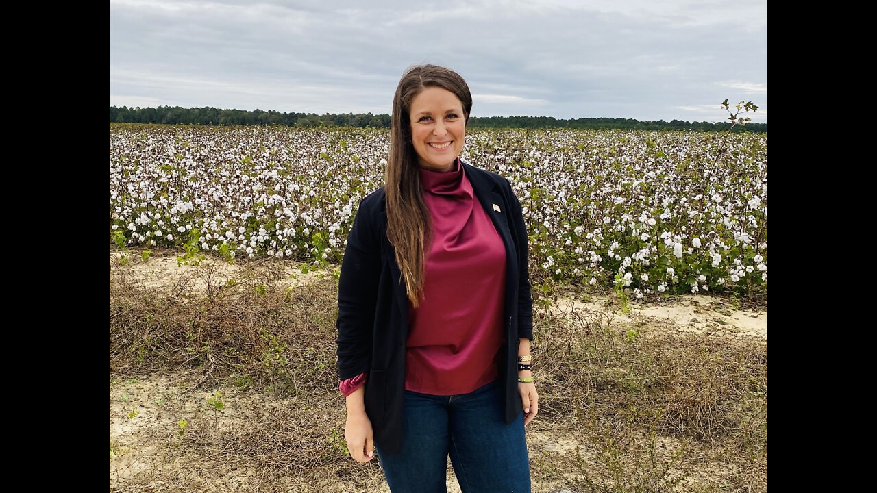Lynz Piper-Loomis Investigates the Border