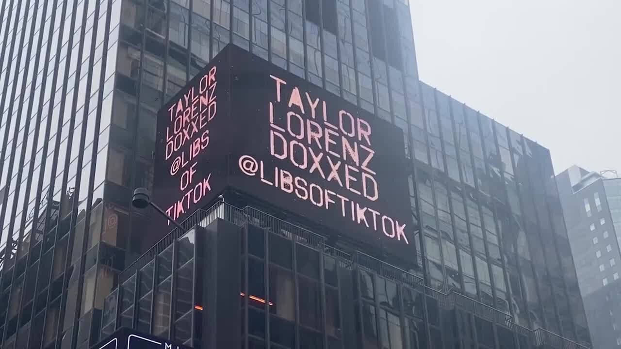 Times Square Billboard DEMOLISHES Taylor Lorenz For Doxxing Libs Of Tiktok