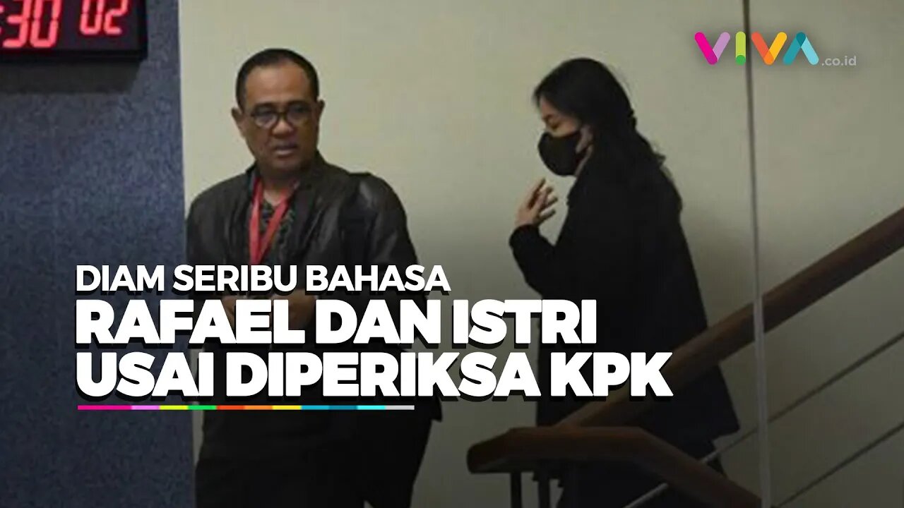 Tampang Lesu Rafael Alun dan Istri Saat Keluar Gedung KPK